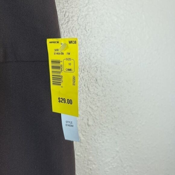 NWT Courtenay Women’s Dress Skirt Size 10 - Picture 3 of 5